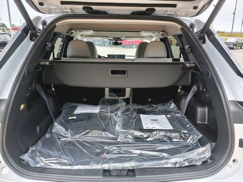 New 2026 Mitsubishi Outlander SE AWD/4WD image 10