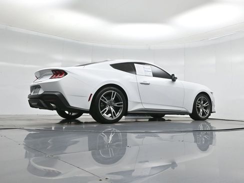 Certified 2024 Ford Mustang Coupe image 46