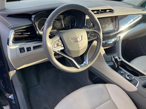 Certified 2025 Cadillac XT6 Premium Luxury image 23
