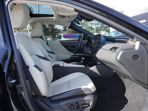 Used 2023 Lexus ES 250 250 image 31