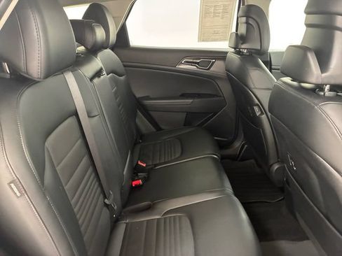 Used 2024 Kia Sportage SX AWD/4WD image 16