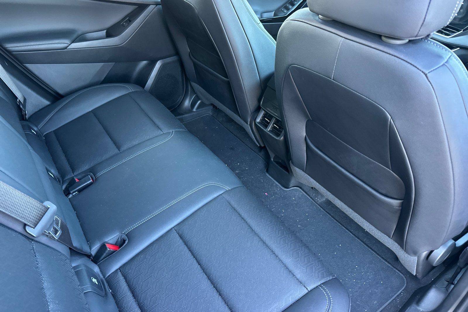Used 2025 Chevrolet Equinox LT w/ Convenience Package II FWD image 18