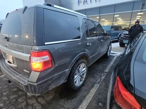 Certified 2017 Ford Expedition Platinum image 3