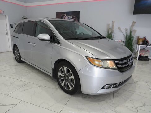Used 2014 Honda Odyssey Touring Elite image 1