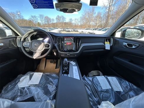 New 2025 Volvo XC60 T8 Plus w/ Protection Package Premier image 12