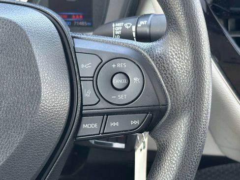 Used 2022 Toyota Corolla LE FWD image 23