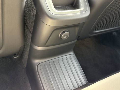 New 2026 Volvo XC60 T8 Plus w/ Protection Package Premier image 14