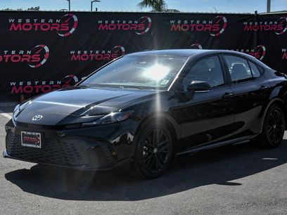 Used 2025 Toyota Camry SE