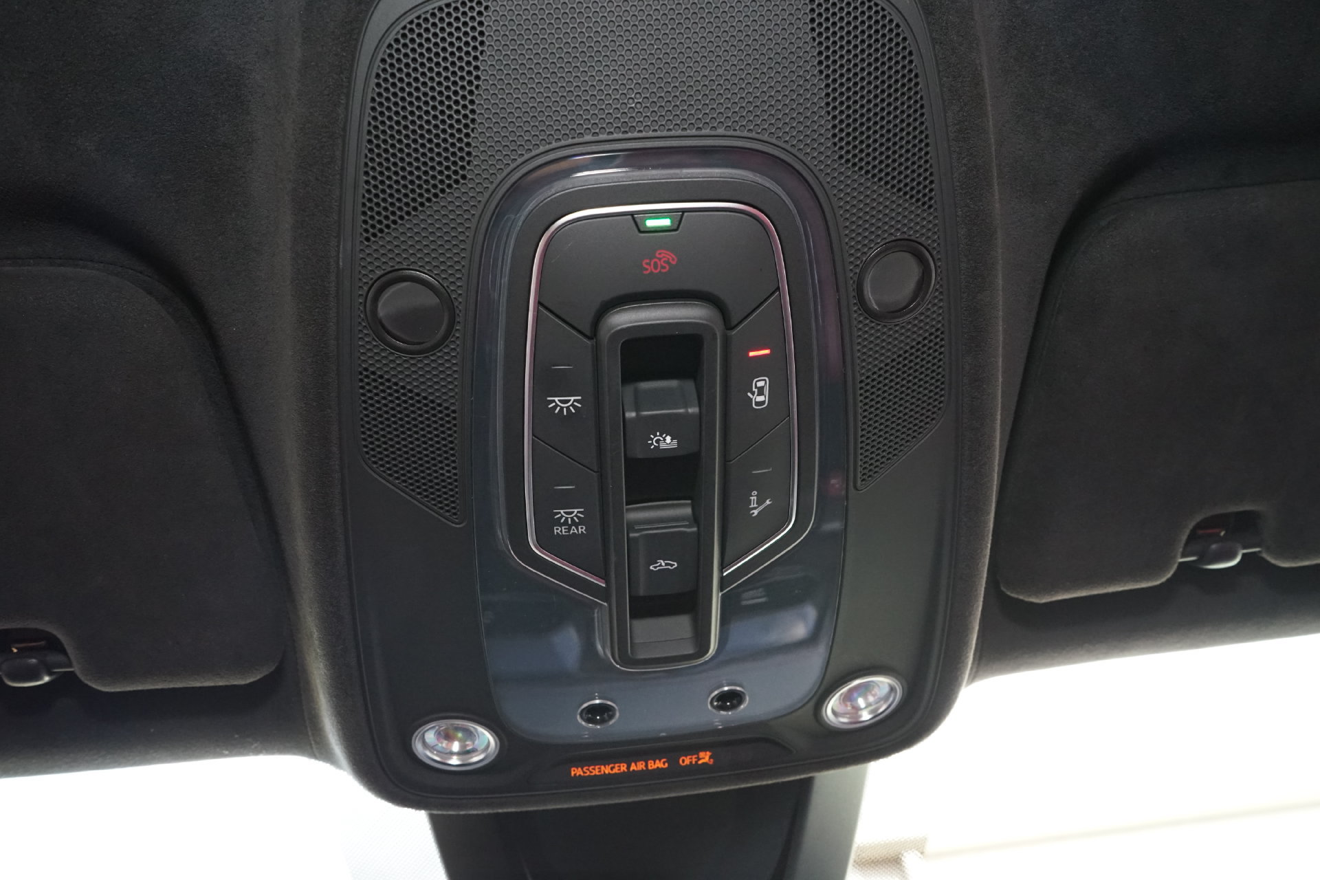 Used 2022 Lamborghini Urus AWD/4WD image 26