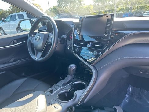 Used 2022 Toyota Camry XSE image 25