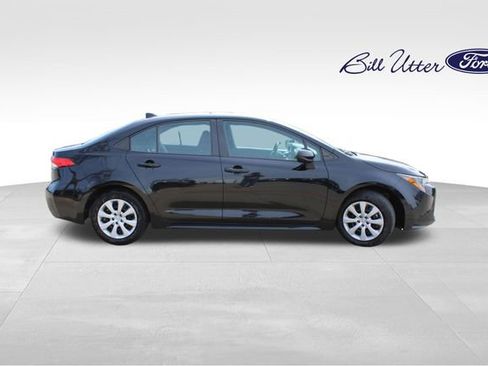 Used 2024 Toyota Corolla LE image 3