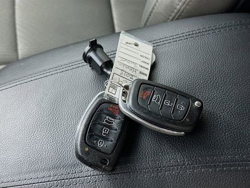 Used 2013 Hyundai Santa Fe Sport w/ Popular Equipment Pkg FWD image 30