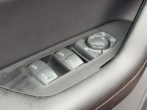 Used 2019 Chevrolet Blazer Premier w/ Driver Confidence II Package image 21