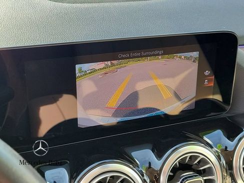 Used 2023 Mercedes-Benz GLA 250 w/ Premium Package image 25