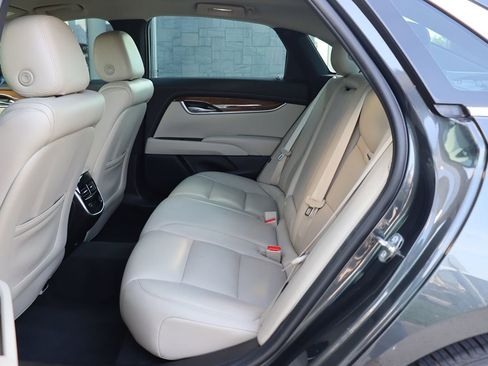 Used 2019 Cadillac XTS Luxury image 38