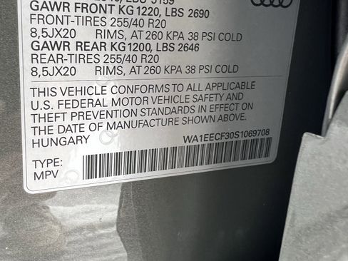 Used 2025 Audi Q3 2.0T Premium Plus w/ Premium Plus Package image 37