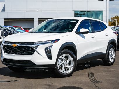 Used 2025 Chevrolet Trax LS w/ LS Convenience Package