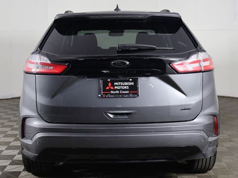 Used 2023 Ford Edge SE w/ Black Appearance Package image 9