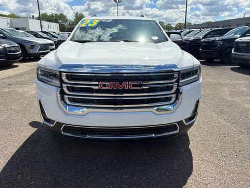 Used 2023 GMC Acadia SLT w/ Preferred Package AWD/4WD image 8