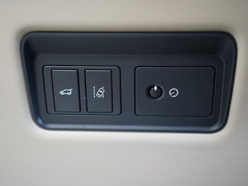 Used 2017 Land Rover Range Rover Supercharged image 23