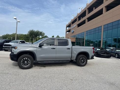Used 2024 Chevrolet Silverado 1500 ZR2 w/ Technology Package AWD/4WD image 2