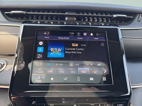 Used 2023 Jeep Grand Cherokee Laredo w/ Luxury Tech Group I AWD/4WD image 15