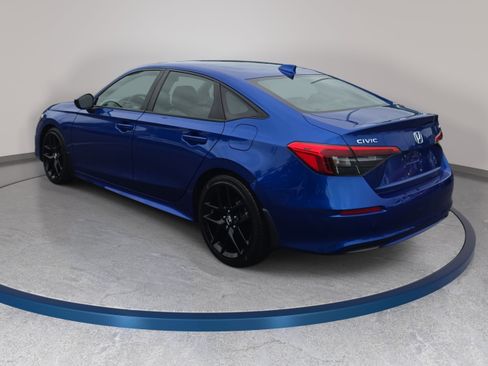Used 2023 Honda Civic Sport image 7