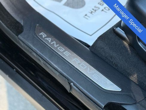 Used 2020 Land Rover Range Rover Velar S image 22