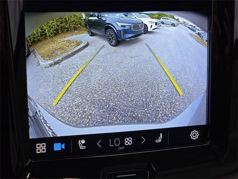 Certified 2022 Volvo XC60 B5 Inscription w/ Advanced Package image 22