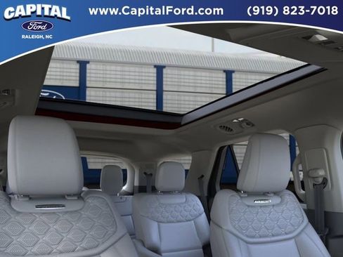 New 2026 Ford Explorer Platinum w/ LUX Leather Package AWD/4WD image 22