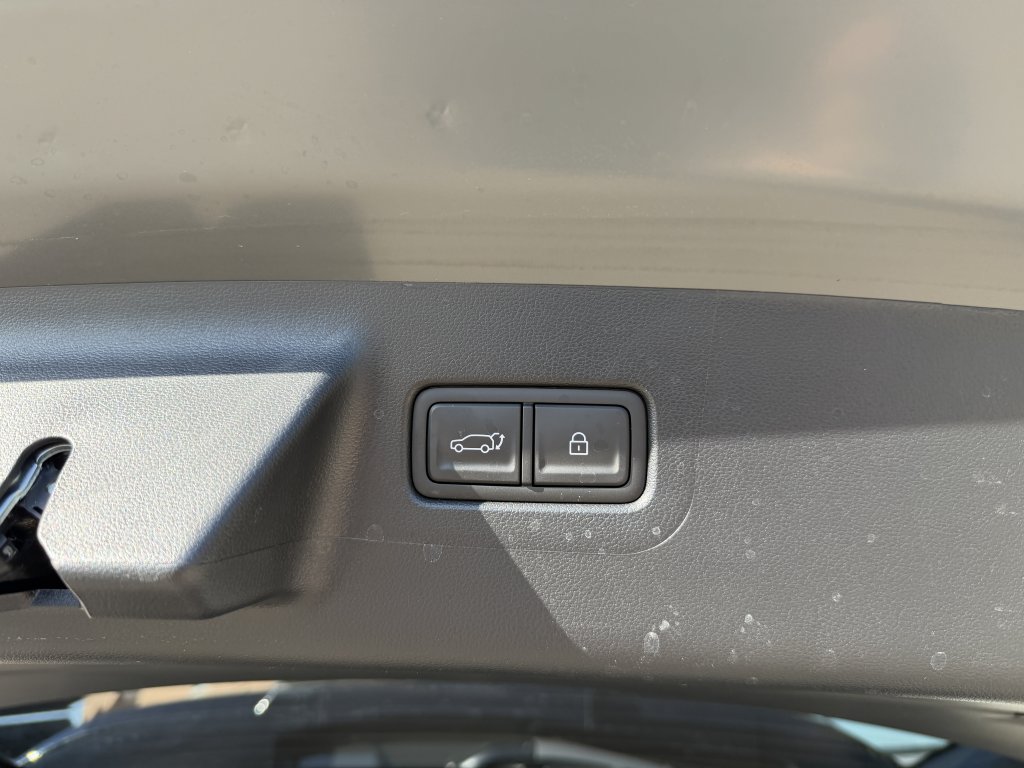 Used 2025 Hyundai Santa Fe Calligraphy FWD image 40
