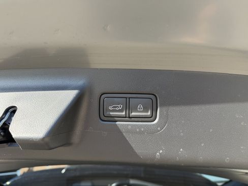 Used 2025 Hyundai Santa Fe Calligraphy FWD image 40