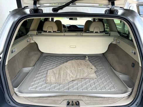 Used 2013 Volvo XC70 3.2 image 15