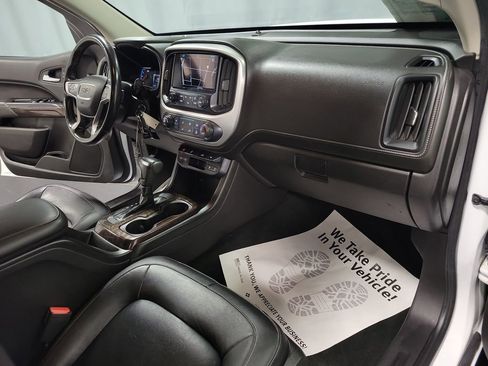 Used 2018 GMC Canyon SLT image 25