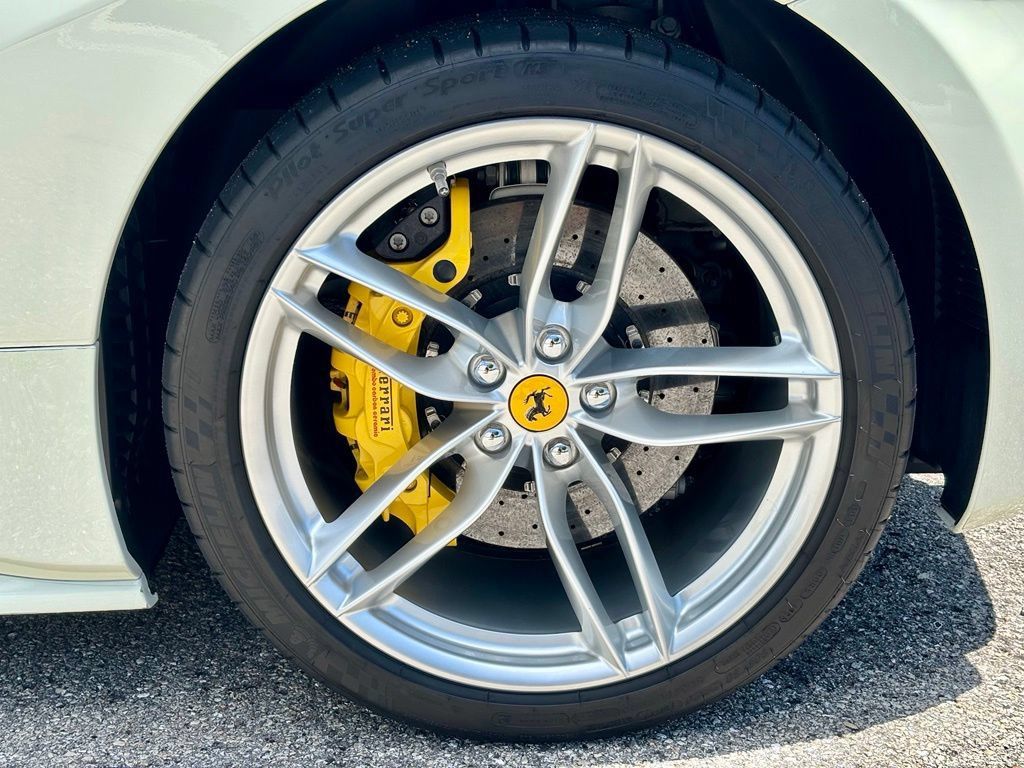 Used 2018 Ferrari 488 Spider RWD image 20