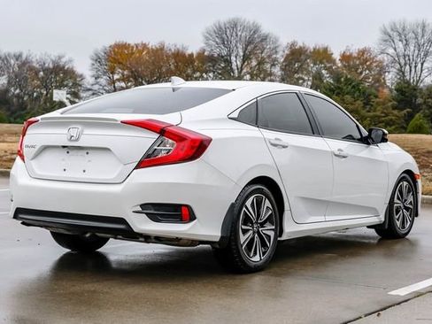 Used 2018 Honda Civic EX-T image 12