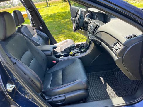 Used 2017 Honda Accord Sport Special Edition image 5