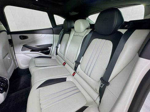 Used 2026 Aston Martin DBX 707 AWD/4WD image 19