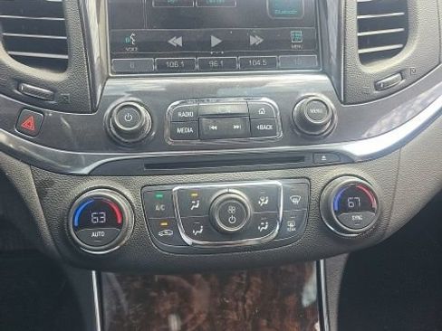 Used 2015 Chevrolet Impala LT w/ Convenience Package FWD image 5