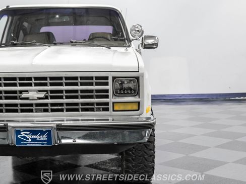 Used 1990 Chevrolet Blazer 4WD image 19