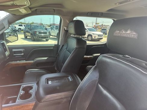 Used 2017 Chevrolet Silverado 1500 High Country AWD/4WD image 3