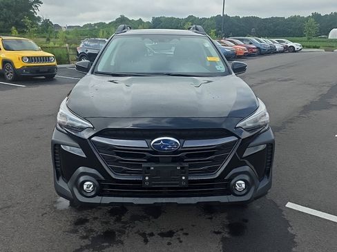 Used 2024 Subaru Outback Premium AWD/4WD image 2