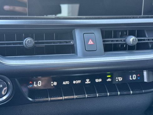 Used 2024 Lexus UX 250h FWD image 22