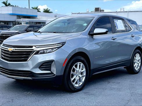 Used 2023 Chevrolet Equinox LT FWD image 2