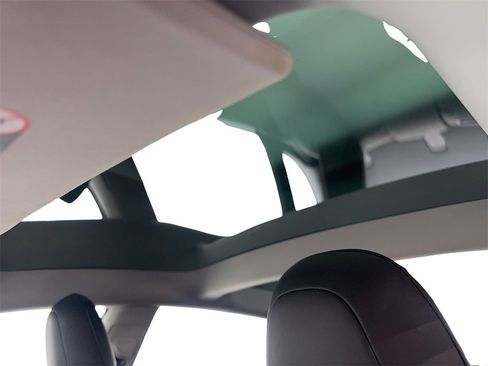 Used 2021 Tesla Model 3 Standard Range Plus image 67