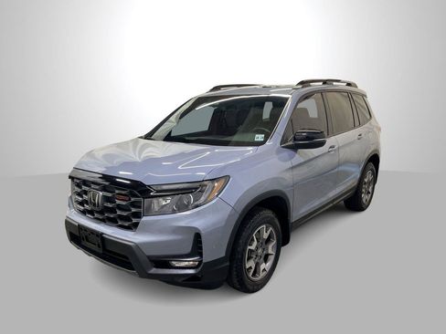 Certified 2023 Honda Passport TrailSport image 1