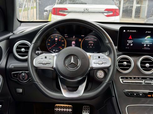 Used 2022 Mercedes-Benz GLC 300 4MATIC Coupe image 14