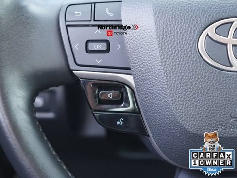 Used 2025 Toyota Camry XLE FWD image 22