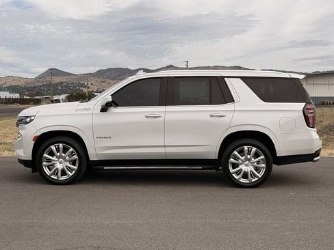 Used 2021 Chevrolet Tahoe High Country AWD/4WD image 3