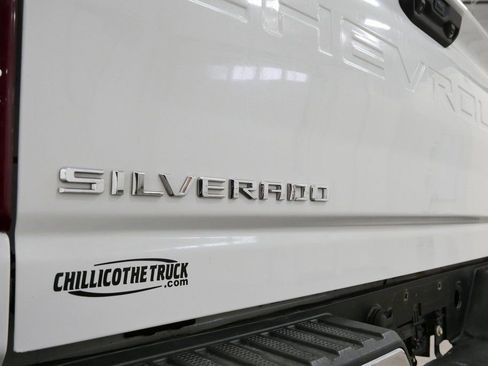 Used 2023 Chevrolet Silverado 2500 LT w/ Convenience Package image 10